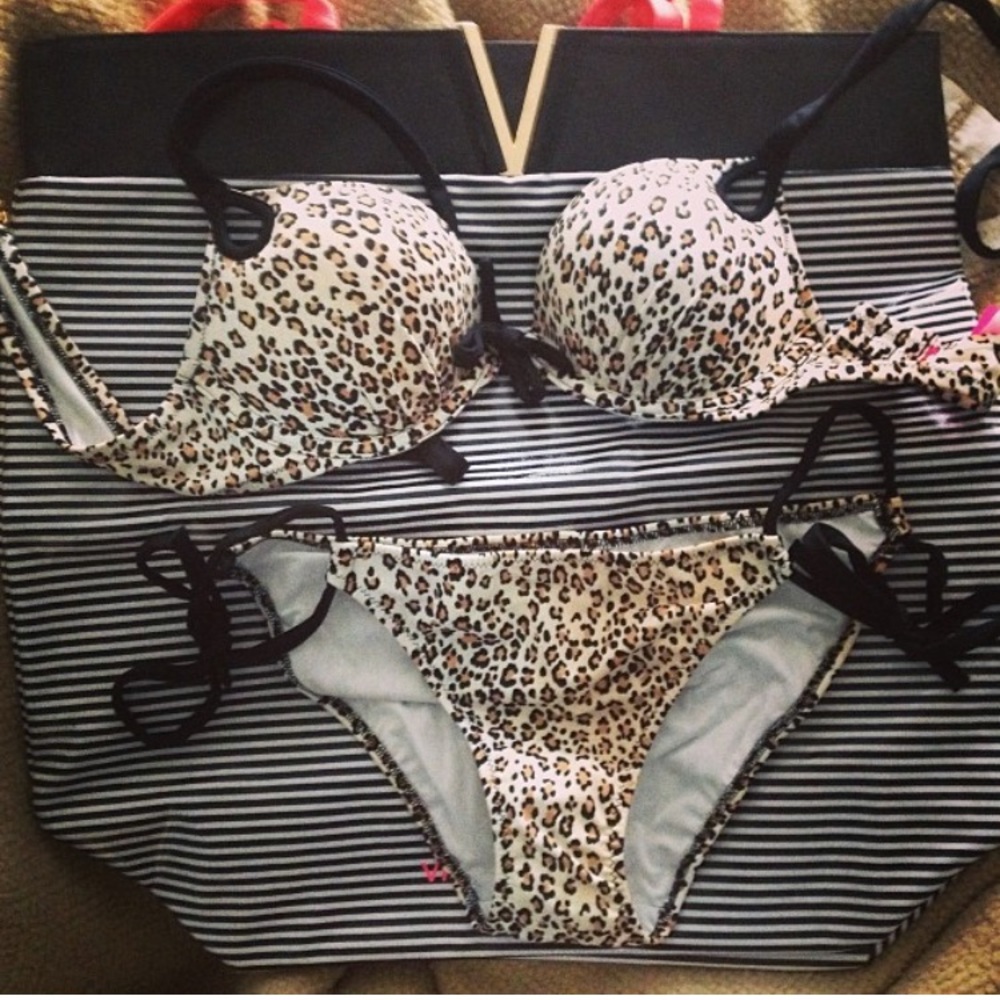 Victoria’s Secret leopard bikini. 32A/small